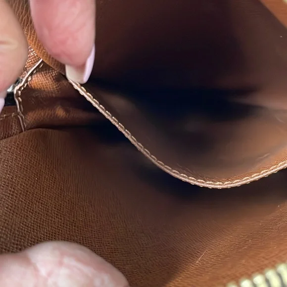 Authentic Louis Vuitton Monogram Danube Crossbody/Shoulder Bag. - Picture 16 of 17